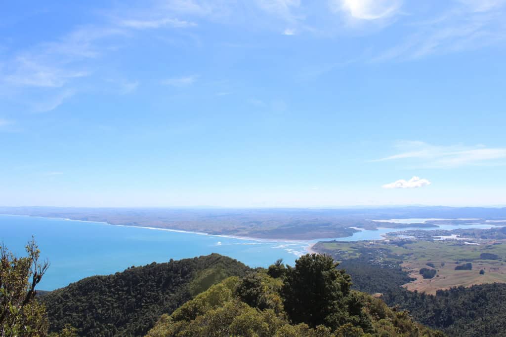 The secondary lookout with vies of the harbour and beach.