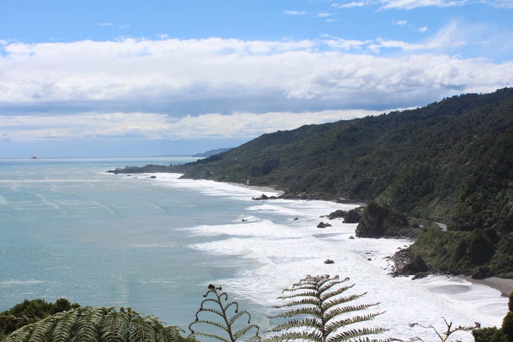 Waves crashing on the wild West Coast at one of the viewpoints driving from Wānaka to Franz Josef.