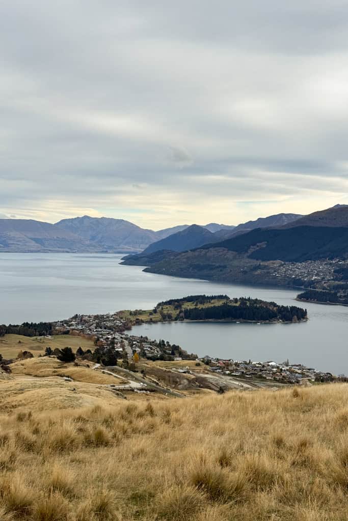 Views from the top of Deer Park Heights looking out over Lake Wakatipu.